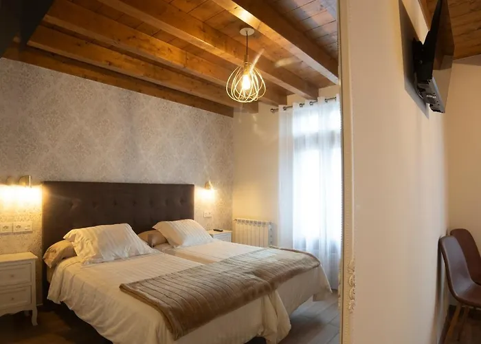 Miguel 3 La Robellada de Onis